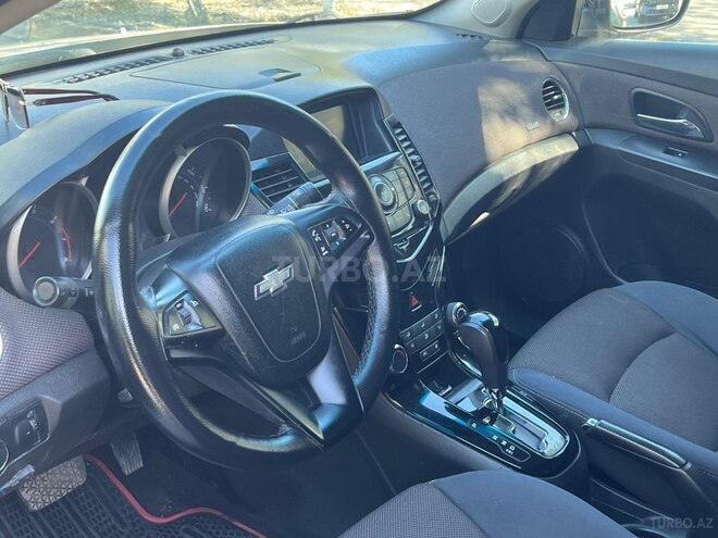 Chevrolet Cruze-10