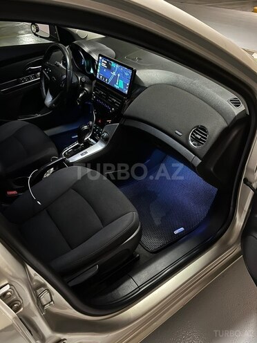 Chevrolet Cruze-7