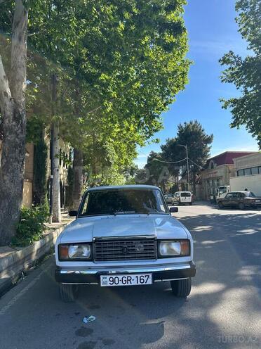 LADA (VAZ) 2107-1