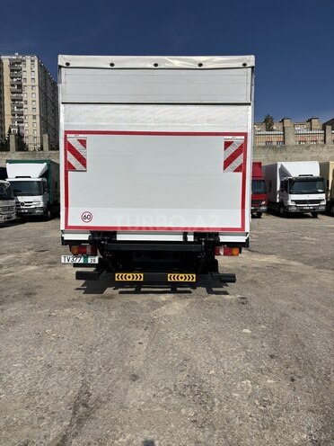 Mercedes Atego 818-5