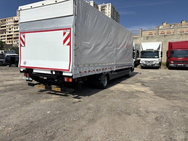 Mercedes Atego 818-4
