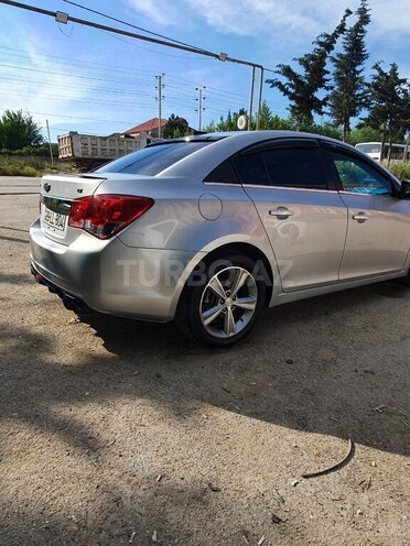 Chevrolet Cruze-13