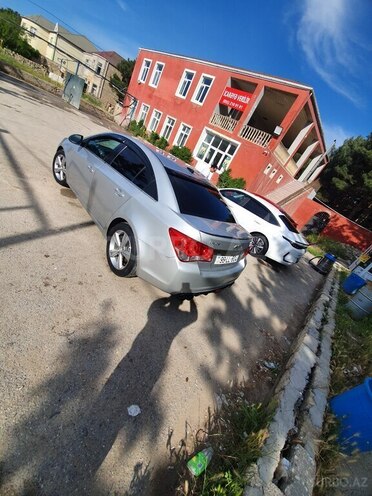 Chevrolet Cruze-11