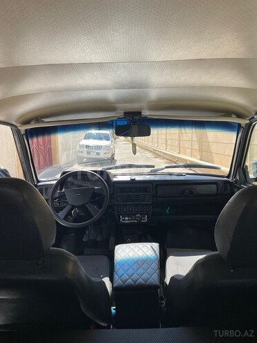 LADA (VAZ) Niva-9