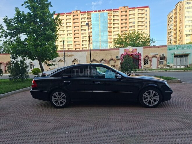 Mercedes E 220-2