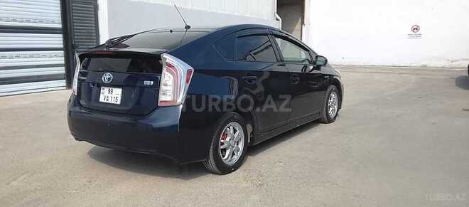 Toyota Prius-9
