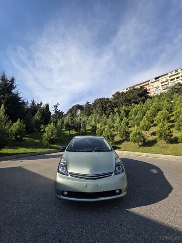 Toyota Prius-1