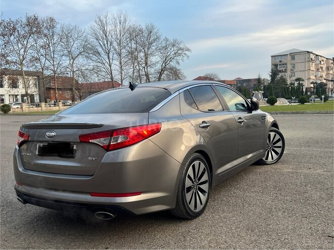 Kia Optima-5