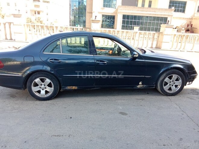 Mercedes E 220-3