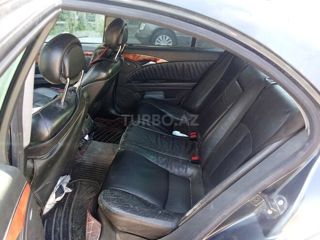 Mercedes E 220-7