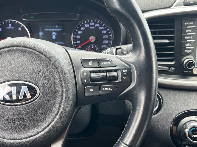 Kia Sorento-4