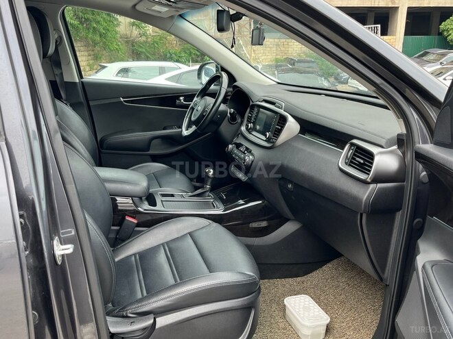 Kia Sorento-21
