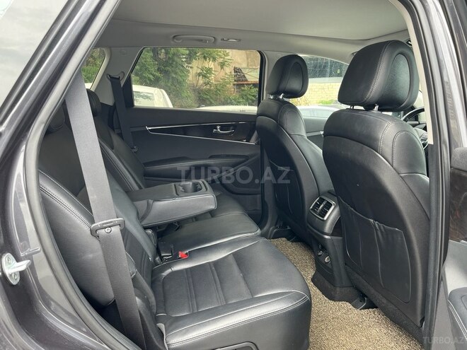 Kia Sorento-20
