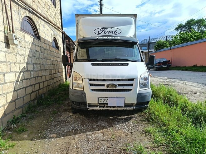 Ford Transit-1
