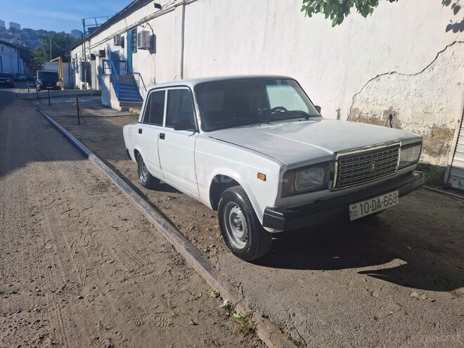 LADA (VAZ) 2107-2