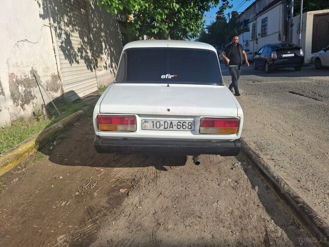 LADA (VAZ) 2107-4
