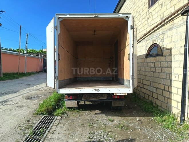Ford Transit-15