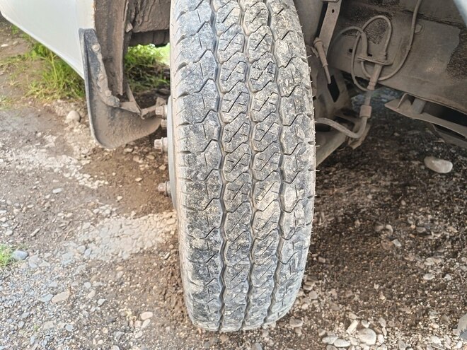 Ford Transit-10