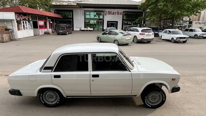 LADA (VAZ) 2107-6