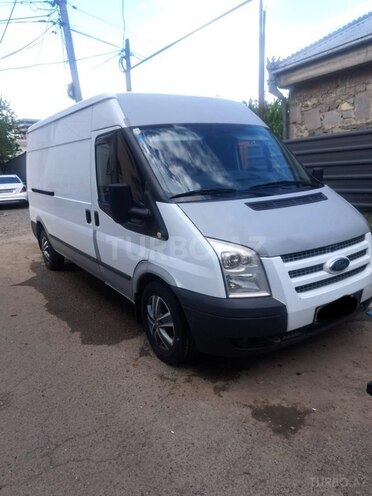 Ford Transit-1