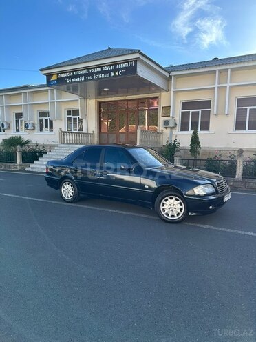 Mercedes C 200-2