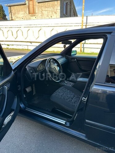 Mercedes C 200-6