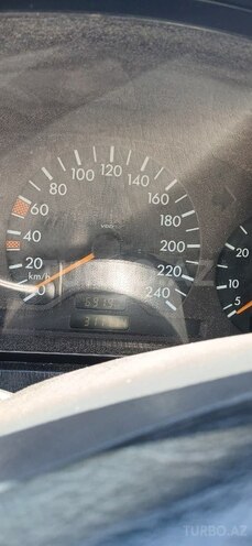 Mercedes C 200-3