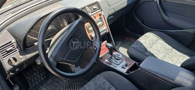 Mercedes C 200-10
