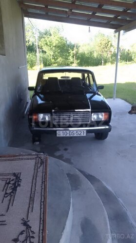LADA (VAZ) 2107-1