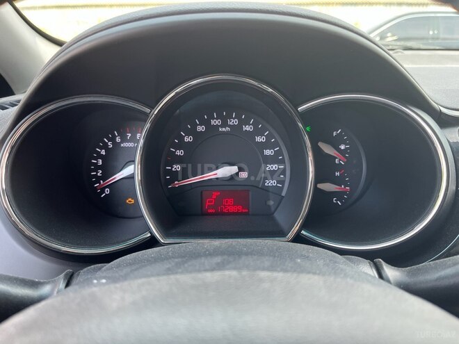 Kia Pride-4