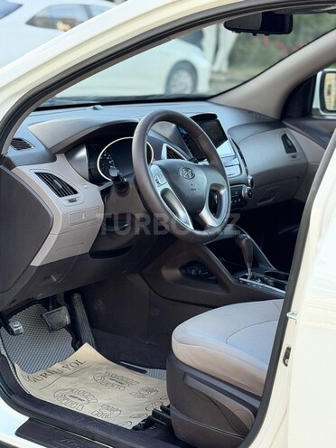 Hyundai ix35-8