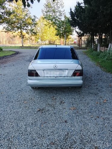 Mercedes 300 D-7