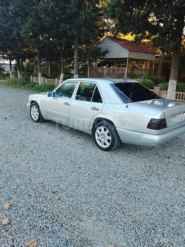Mercedes 300 D-2