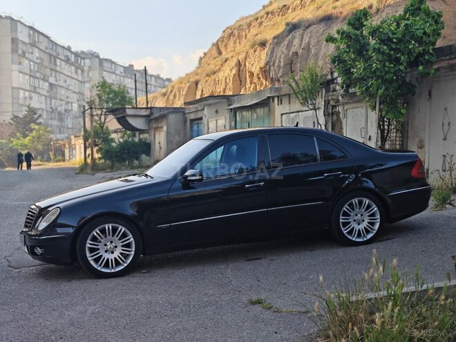 Mercedes E 220-4