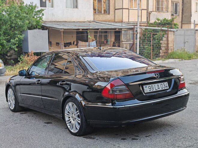 Mercedes E 220-5