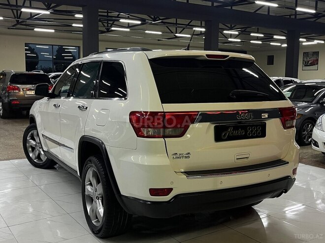 Jeep Grand Cherokee-6