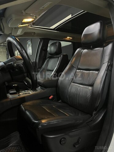 Jeep Grand Cherokee-11