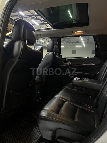 Jeep Grand Cherokee-14