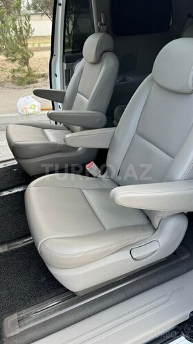 Kia Carnival-14