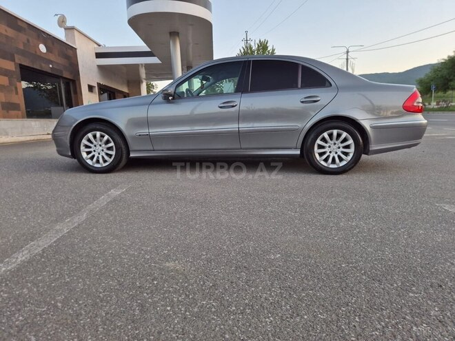 Mercedes E 220-4
