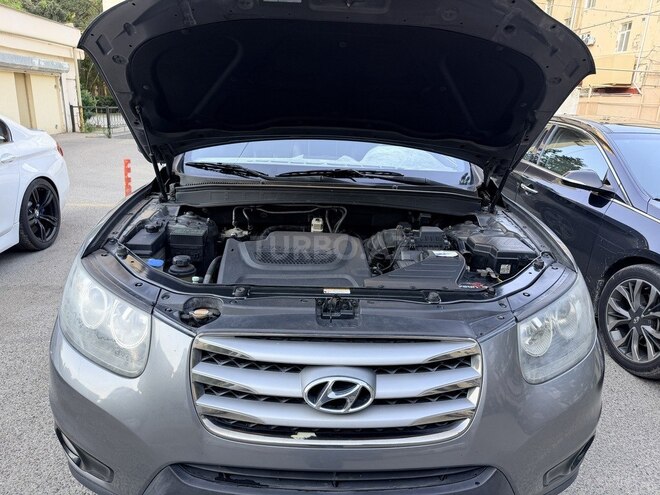 Hyundai Santa Fe-6