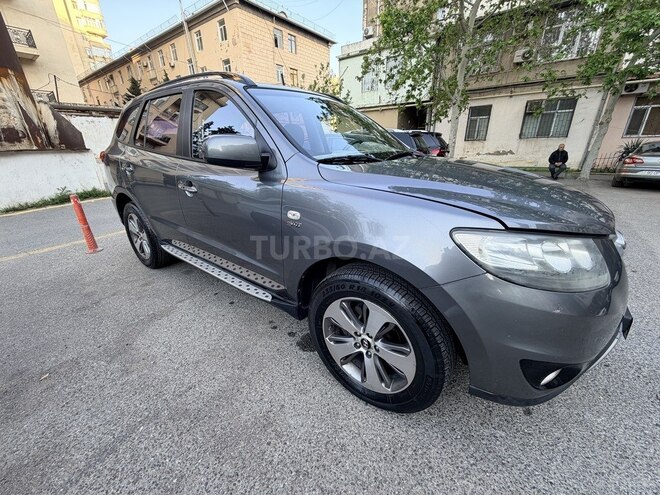 Hyundai Santa Fe-4