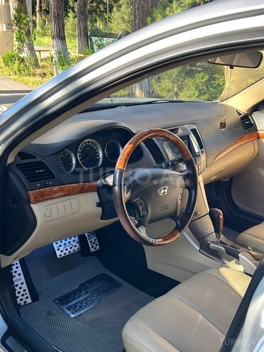Hyundai Sonata-8