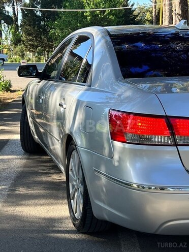 Hyundai Sonata-4
