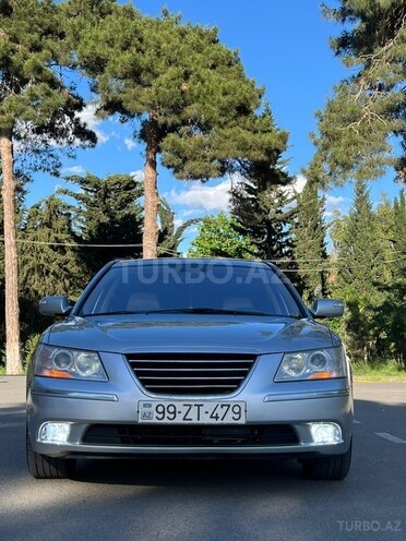 Hyundai Sonata-1