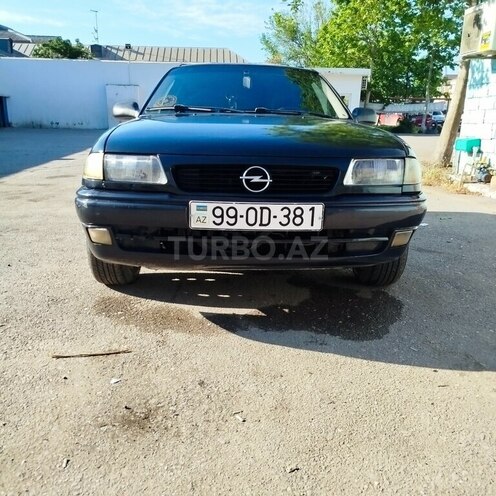 Opel Astra-1