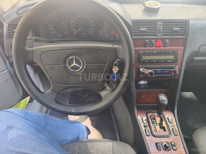Mercedes C 200-4