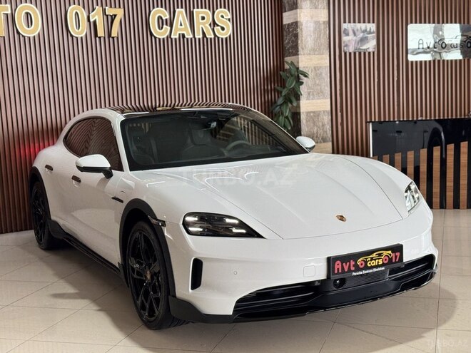 Porsche Taycan 4S Cross Turismo-2