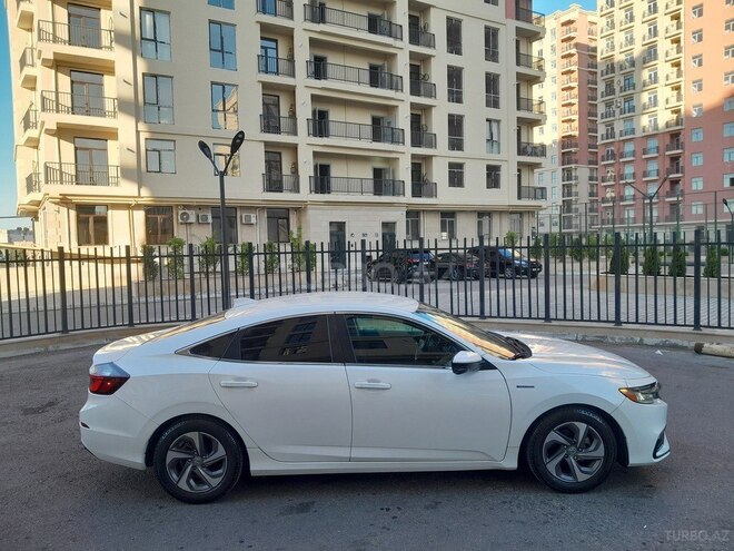 Honda Insight-5