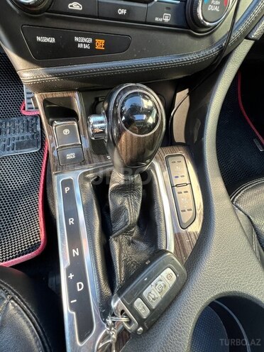 Kia Optima-4